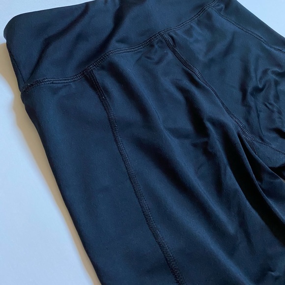 Champion Capris - Picture 3 of 5